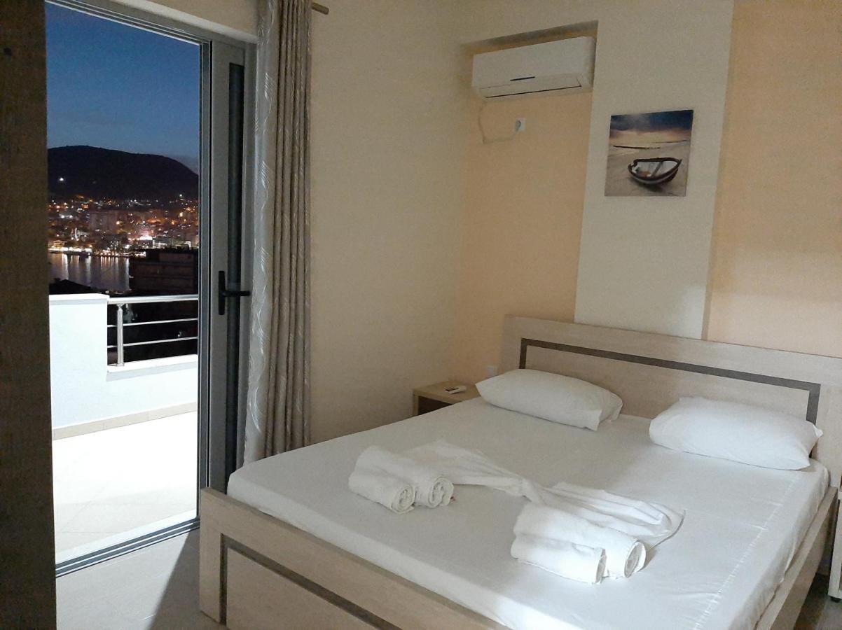 Bill'S Apartments Sarande Ngoại thất bức ảnh