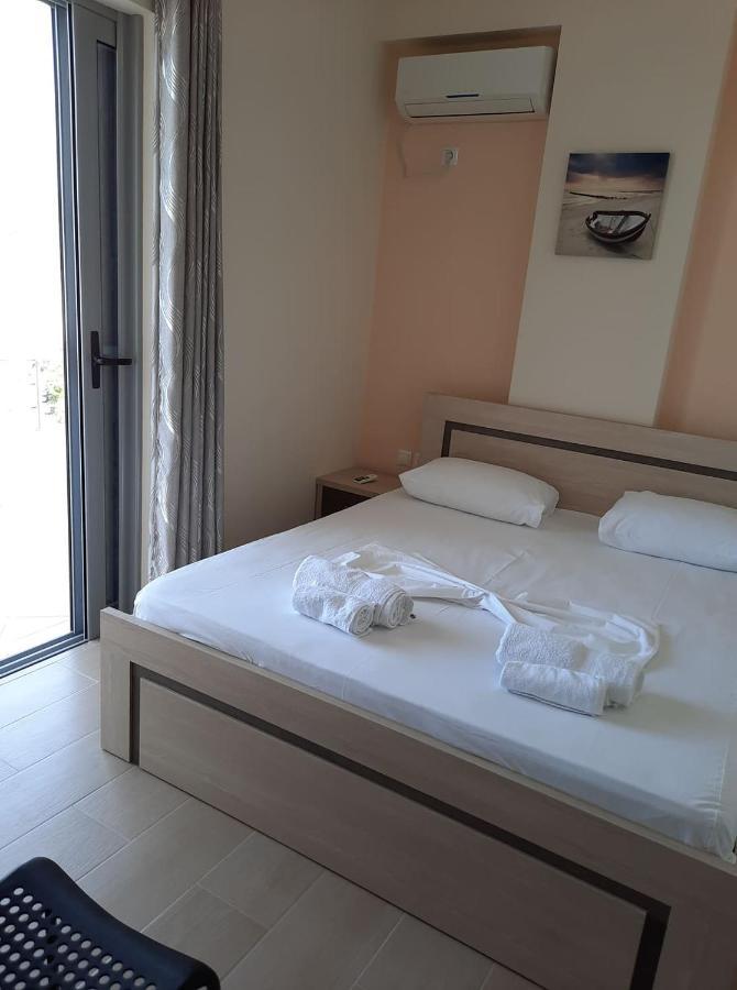 Bill'S Apartments Sarande Ngoại thất bức ảnh