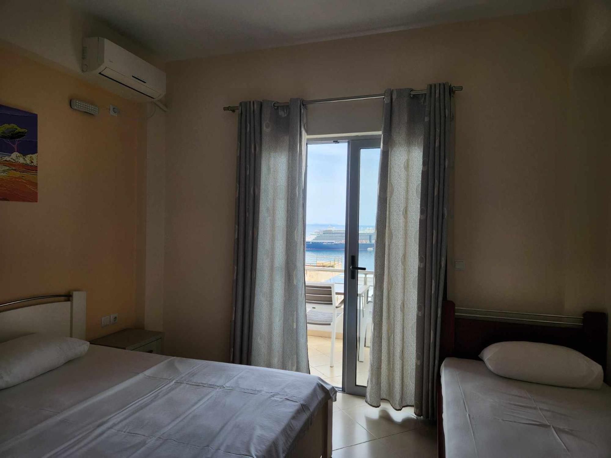 Bill'S Apartments Sarande Phòng bức ảnh