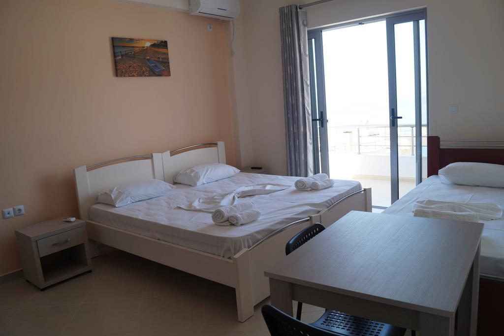 Bill'S Apartments Sarande Ngoại thất bức ảnh