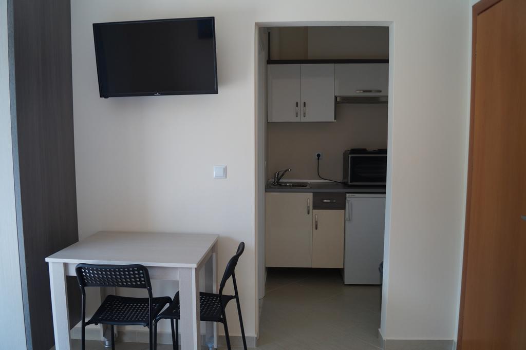Bill'S Apartments Sarande Ngoại thất bức ảnh