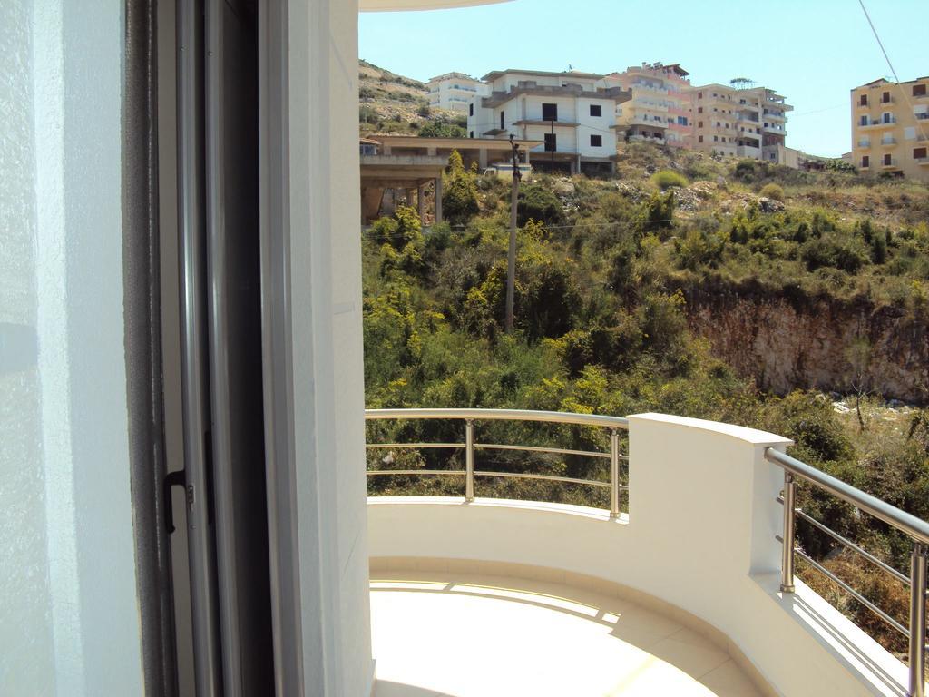 Bill'S Apartments Sarande Ngoại thất bức ảnh