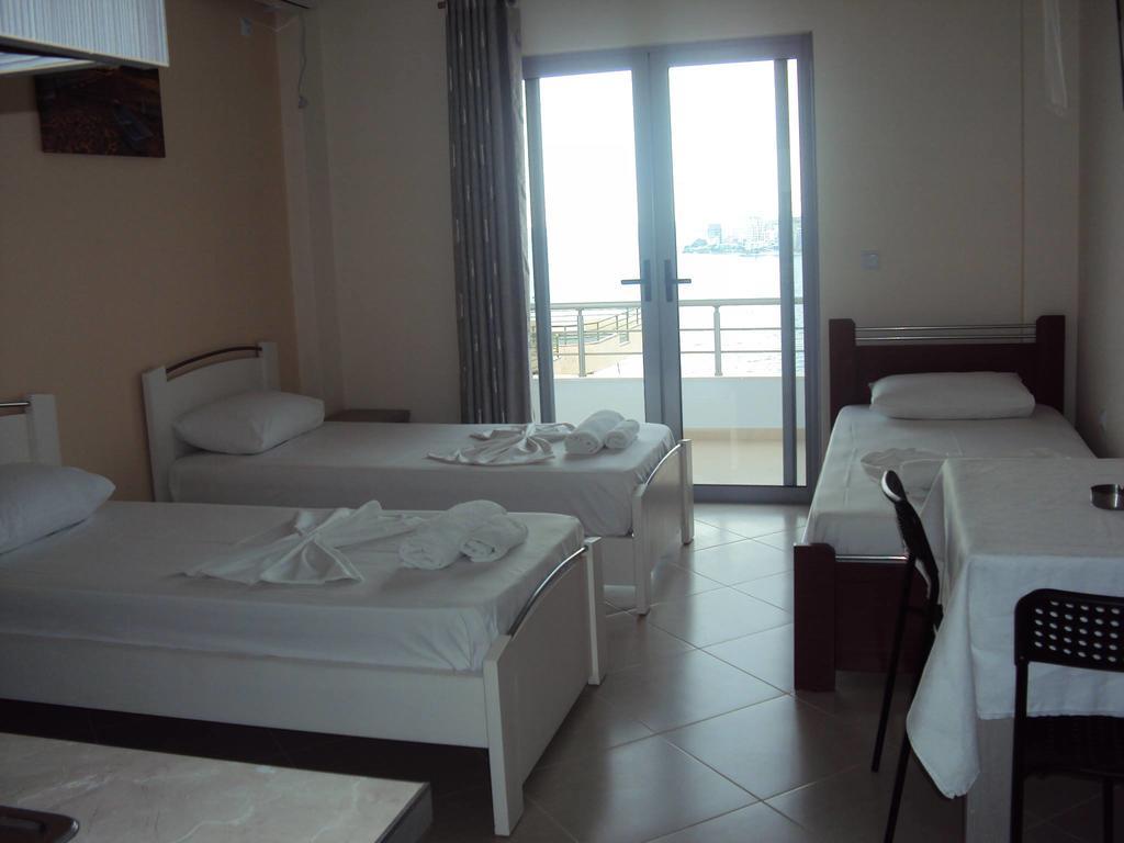 Bill'S Apartments Sarande Ngoại thất bức ảnh